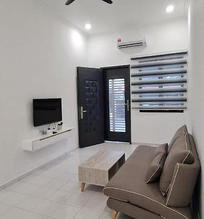 Voon 4 bedroom homestay Mersing Luaran gambar
